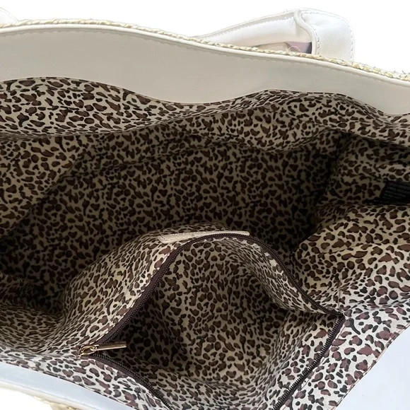 Dream Control Rattan/ Straw Tote Medium - Picture 4 of 13